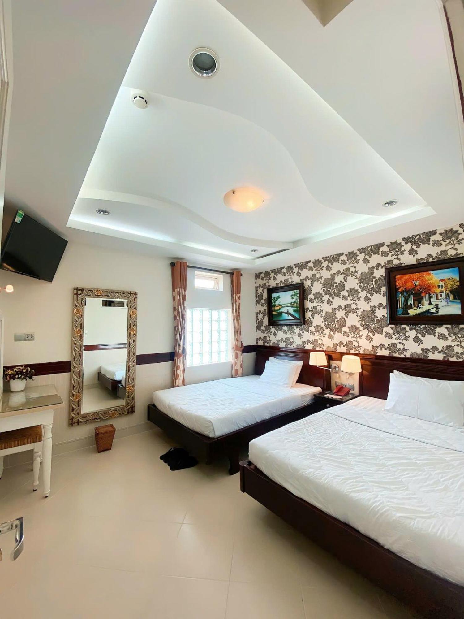 Hoang Thanh Thuy Airport Hotel 2 - Gan Am Thuc Dem Cho Hoang Hoa Tham Хошимін Екстер'єр фото