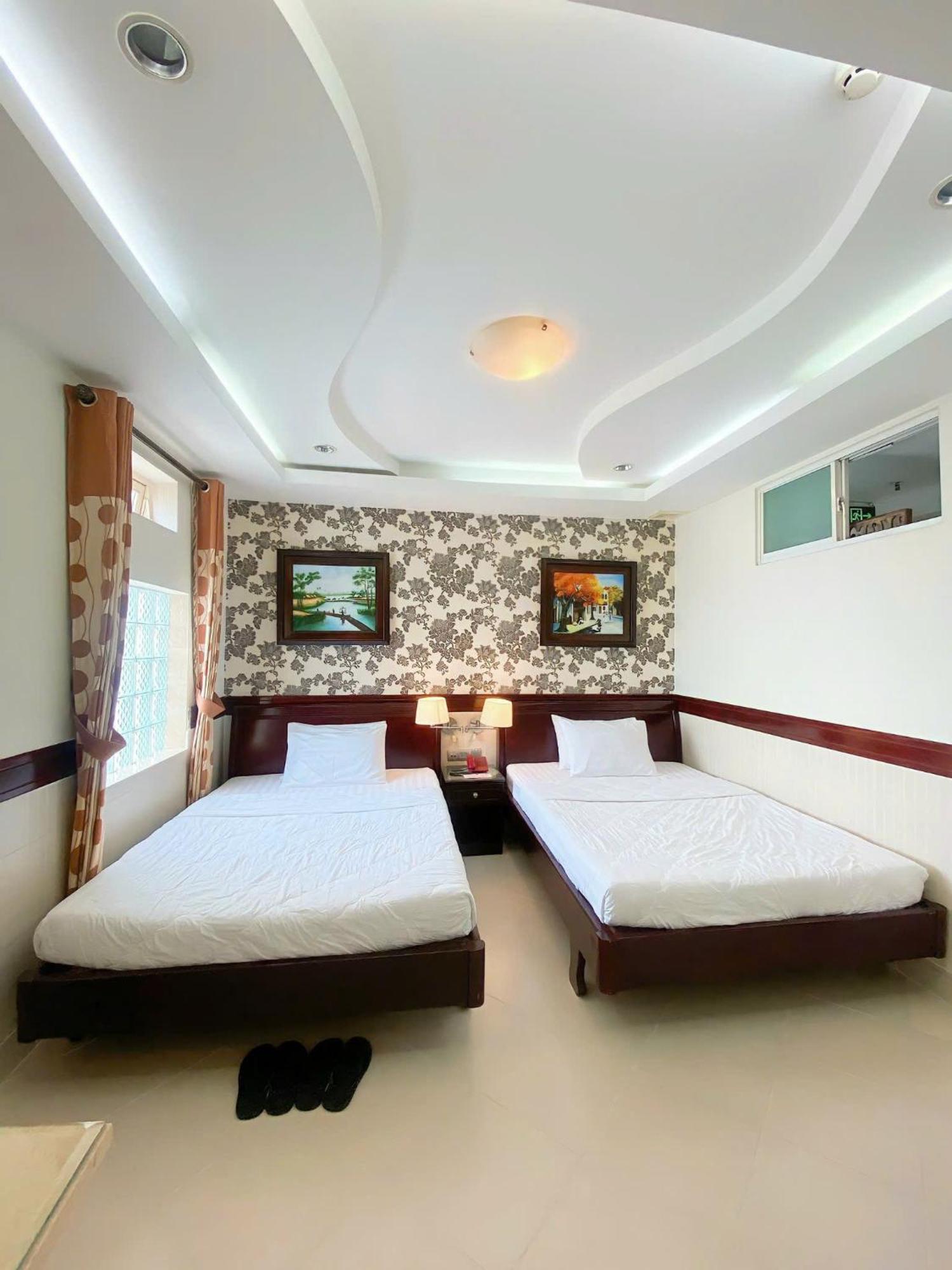 Hoang Thanh Thuy Airport Hotel 2 - Gan Am Thuc Dem Cho Hoang Hoa Tham Хошимін Екстер'єр фото