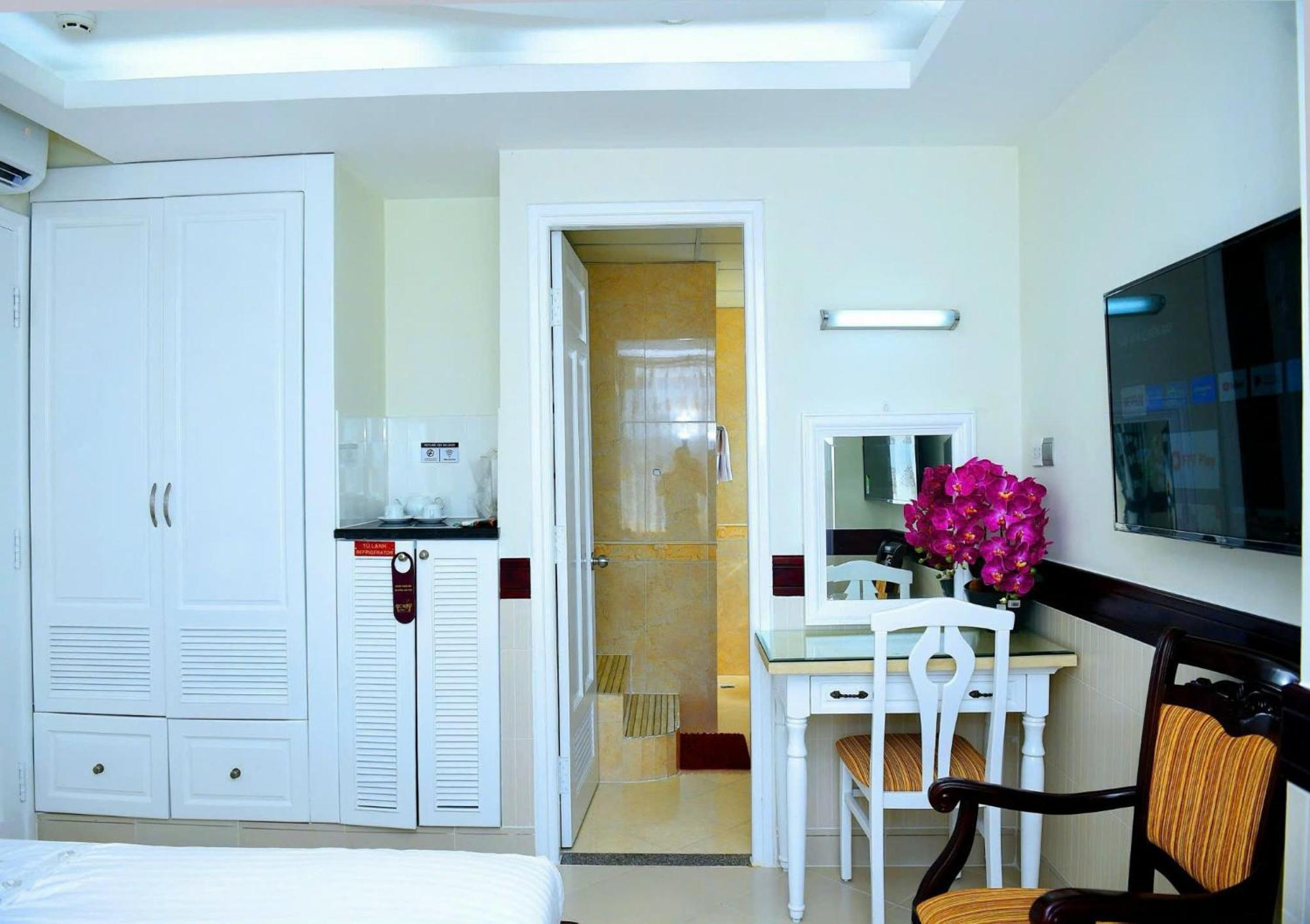 Hoang Thanh Thuy Airport Hotel 2 - Gan Am Thuc Dem Cho Hoang Hoa Tham Хошимін Екстер'єр фото