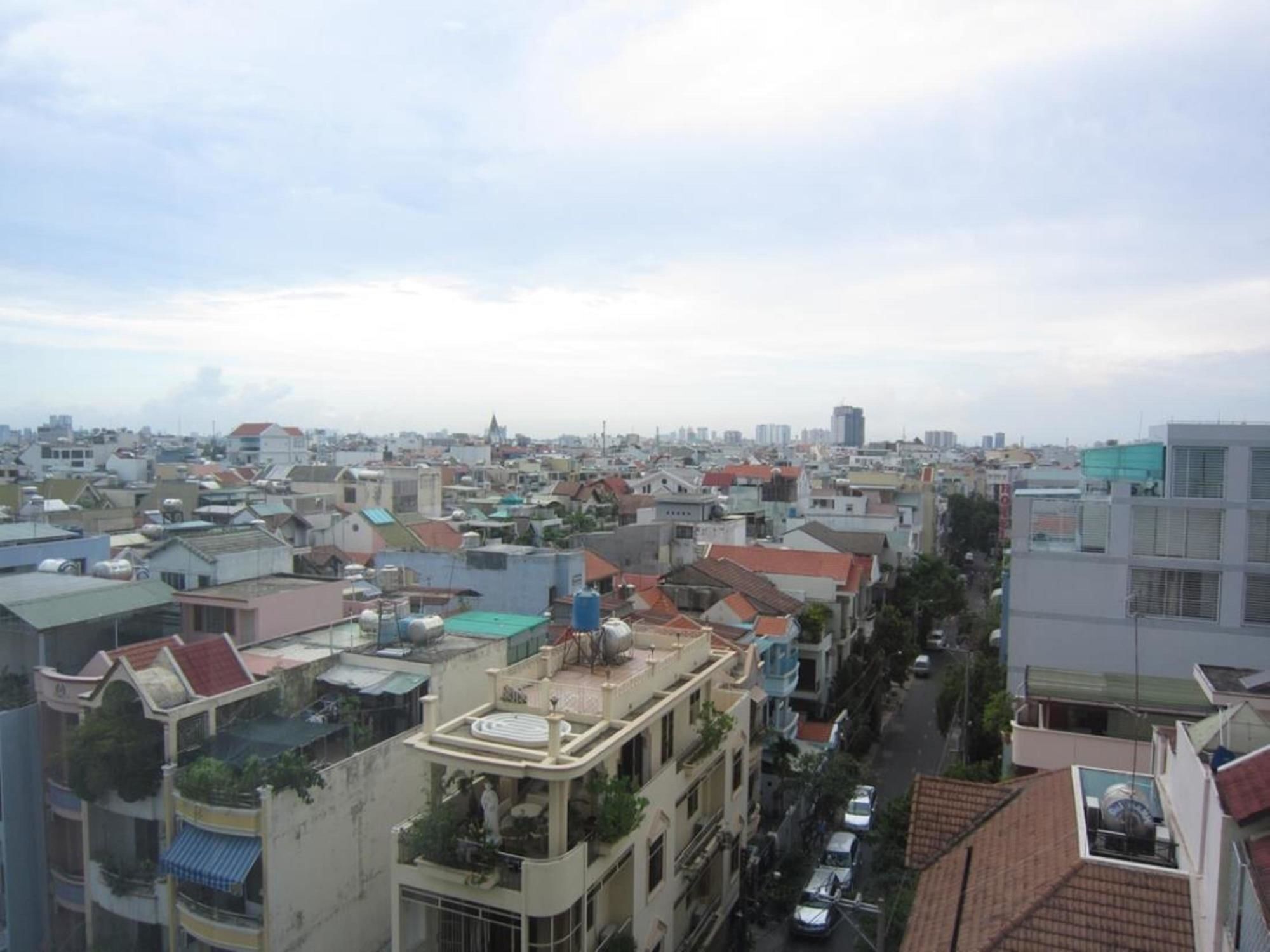 Hoang Thanh Thuy Airport Hotel 2 - Gan Am Thuc Dem Cho Hoang Hoa Tham Хошимін Екстер'єр фото