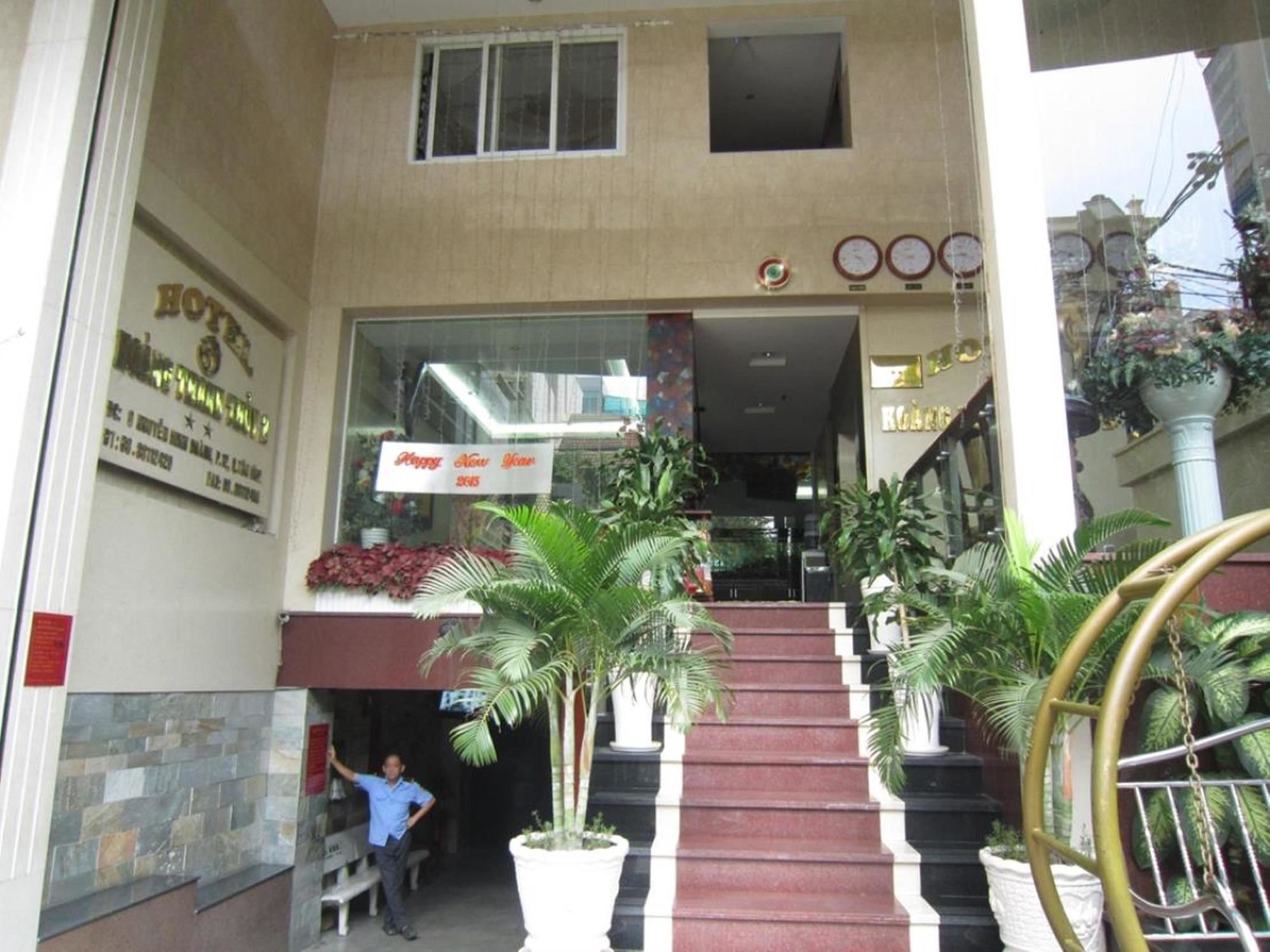 Hoang Thanh Thuy Airport Hotel 2 - Gan Am Thuc Dem Cho Hoang Hoa Tham Хошимін Екстер'єр фото
